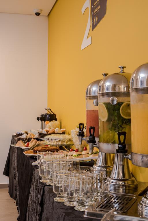 Nobile Hotel Гуаружа Екстер'єр фото