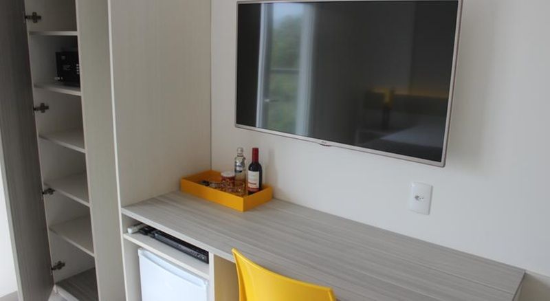 Nobile Hotel Гуаружа Екстер'єр фото